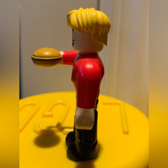 Roblox Fairytale Prince Arthur Action Figure - Picture 3 of 6